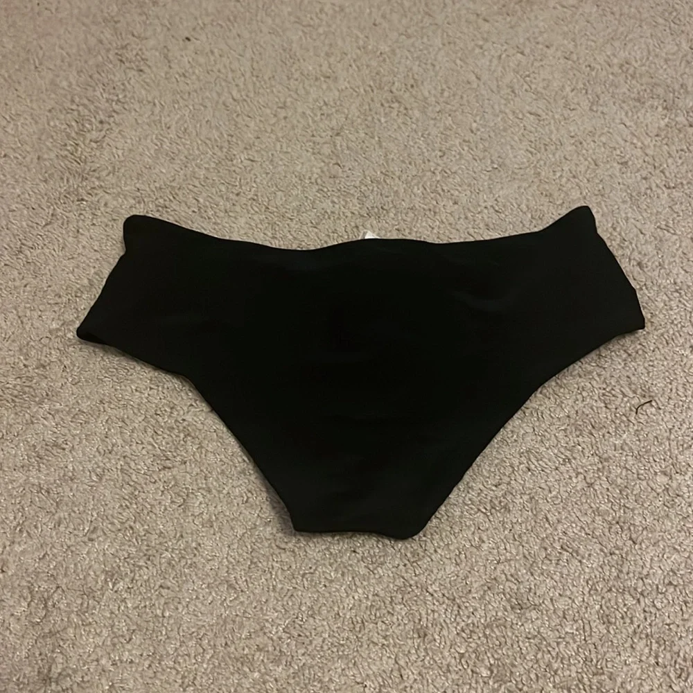 NWT Forever 21 Bikini Black Hipster Bottom‎ Size Large